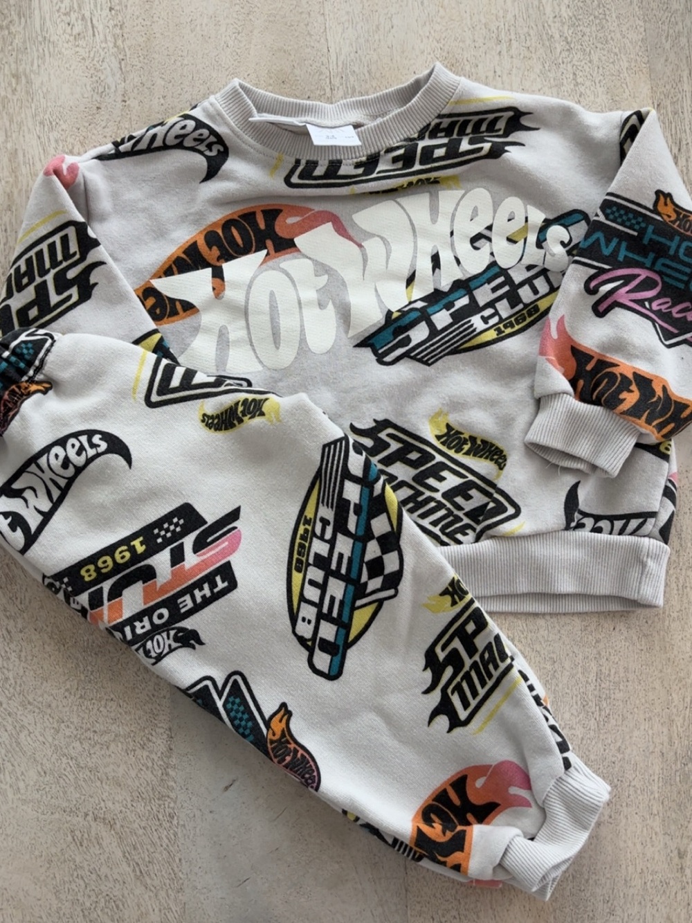 Zara 3T-4T Hotwheels Sweatshirt & jogger